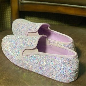 New GB Girls sz4 pink sparkling slip-on sneakers.